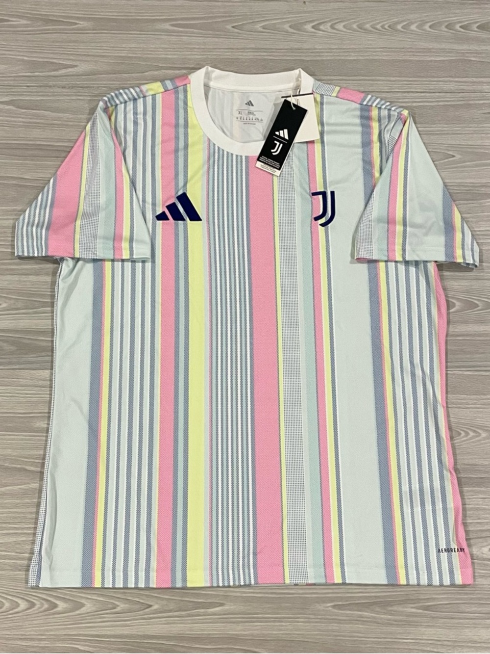 New! Adidas 2025/26 Juventus Prematch Soccer Jersey Pastel Men’s Size XL
